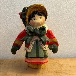 HOUSE OF HATTEN Vintage 1991 Girl/Daughter Caroler Ornament/Figurine, VGUC